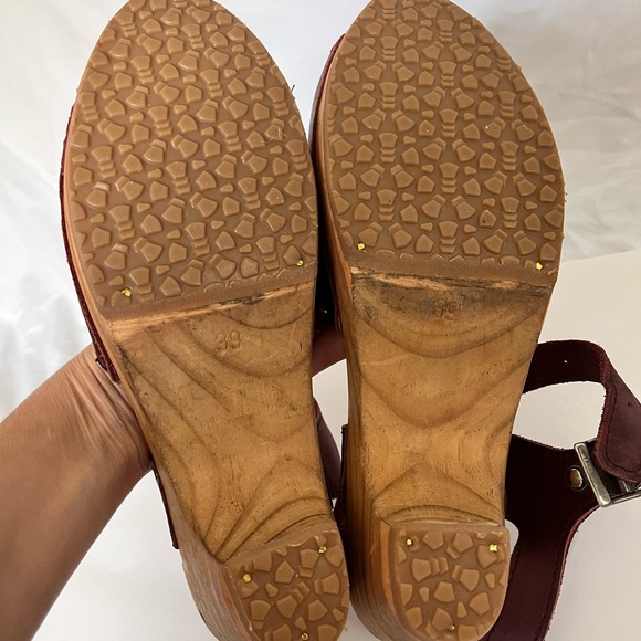 Vintage cognac leather wooden clog heels women’s size 39 - Picture 2 of 5